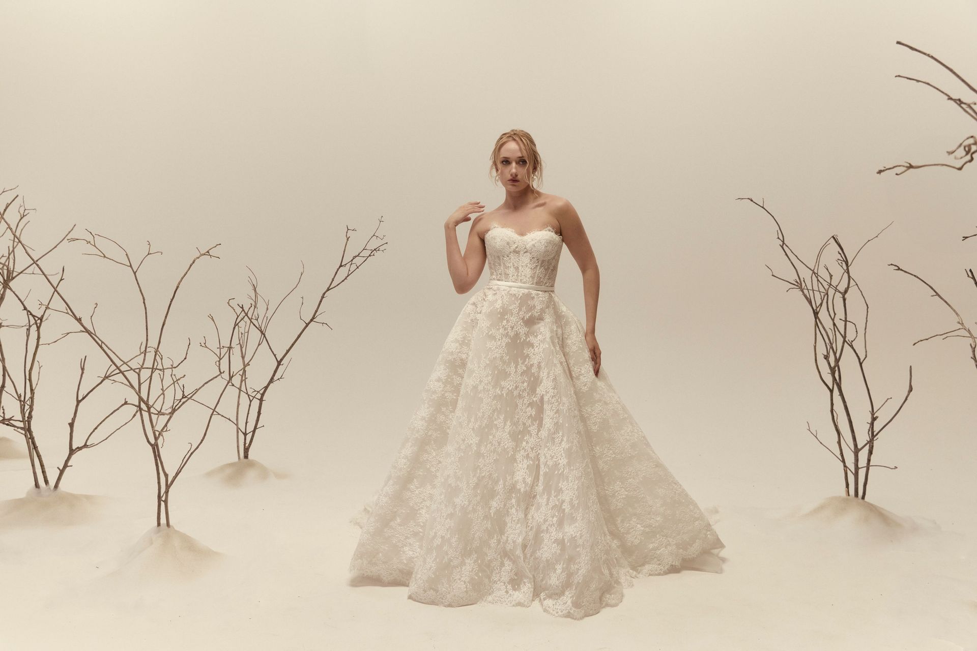 NICOLE - image 1