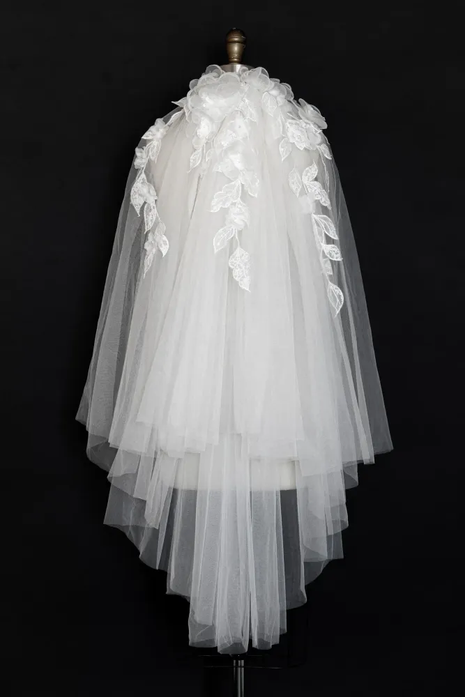 Colette Short Veil