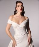 Claudia - thumbnail 2
